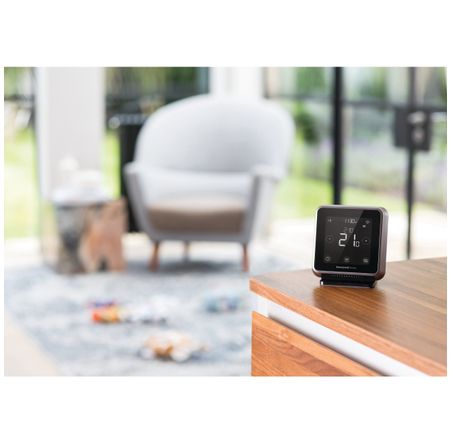 Honeywell Home T6R-HW Wireless Smart Thermostat with Hot Water Control