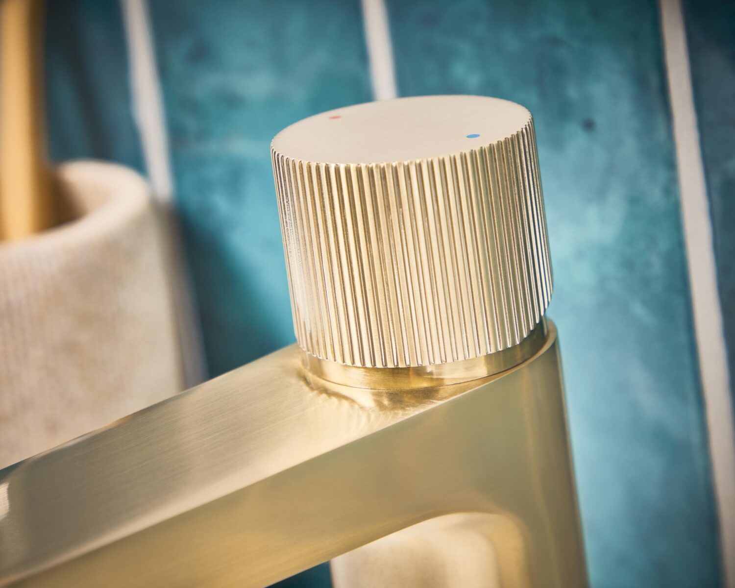 KOKO Mono Basin Mixer Brushed Brass