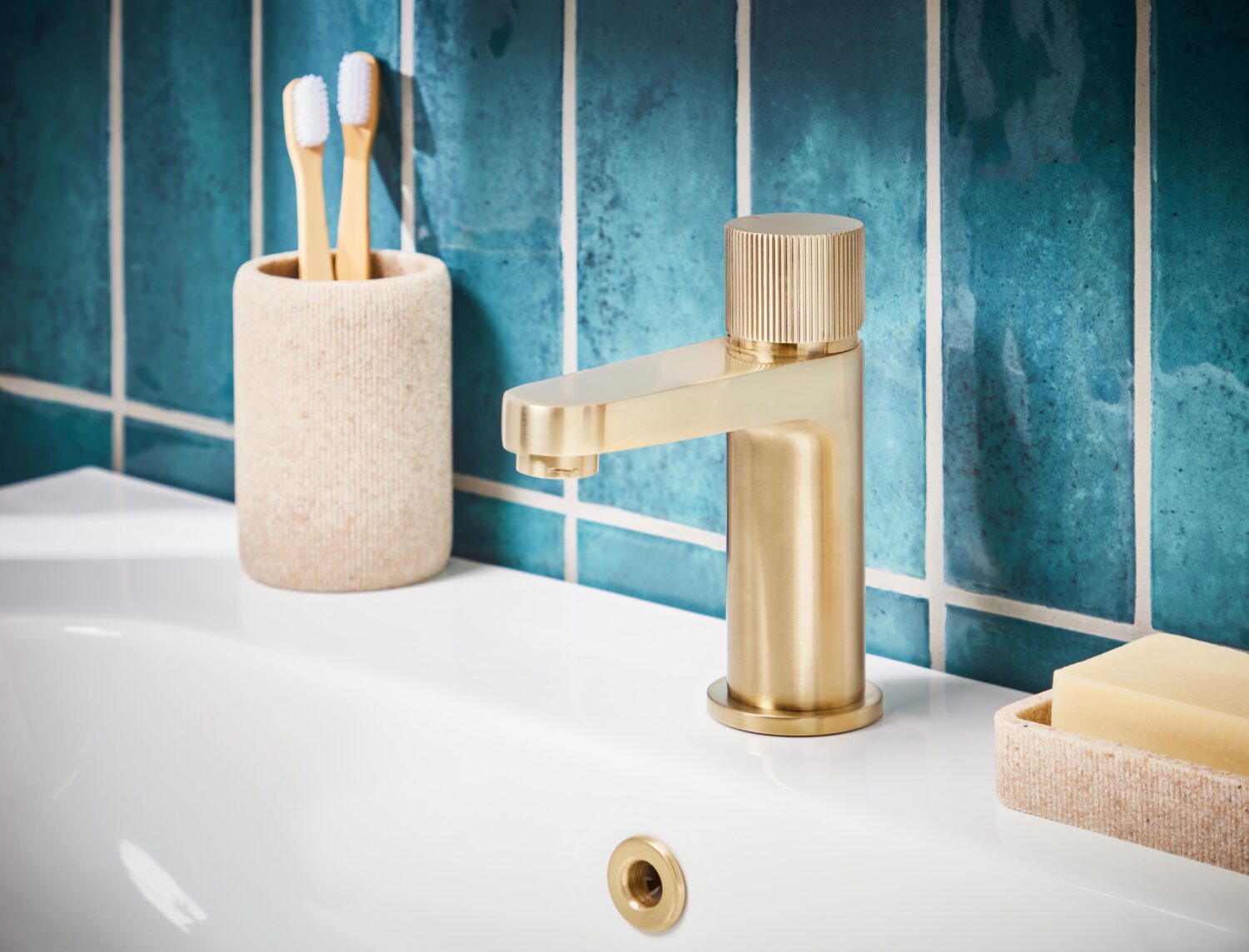 KOKO Mono Basin Mixer Brushed Brass