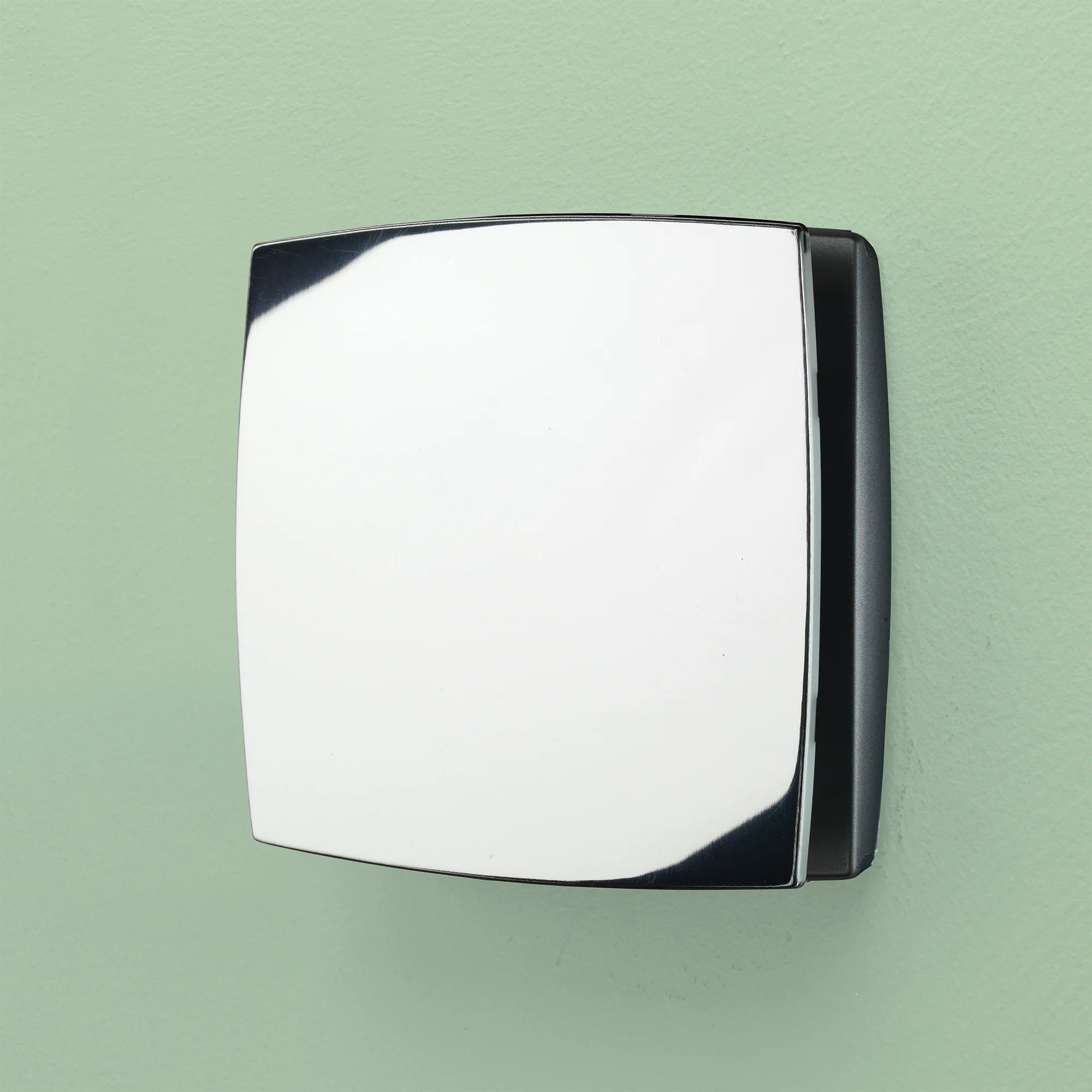 Breeze Bathroom Extractor Fan - Chrome