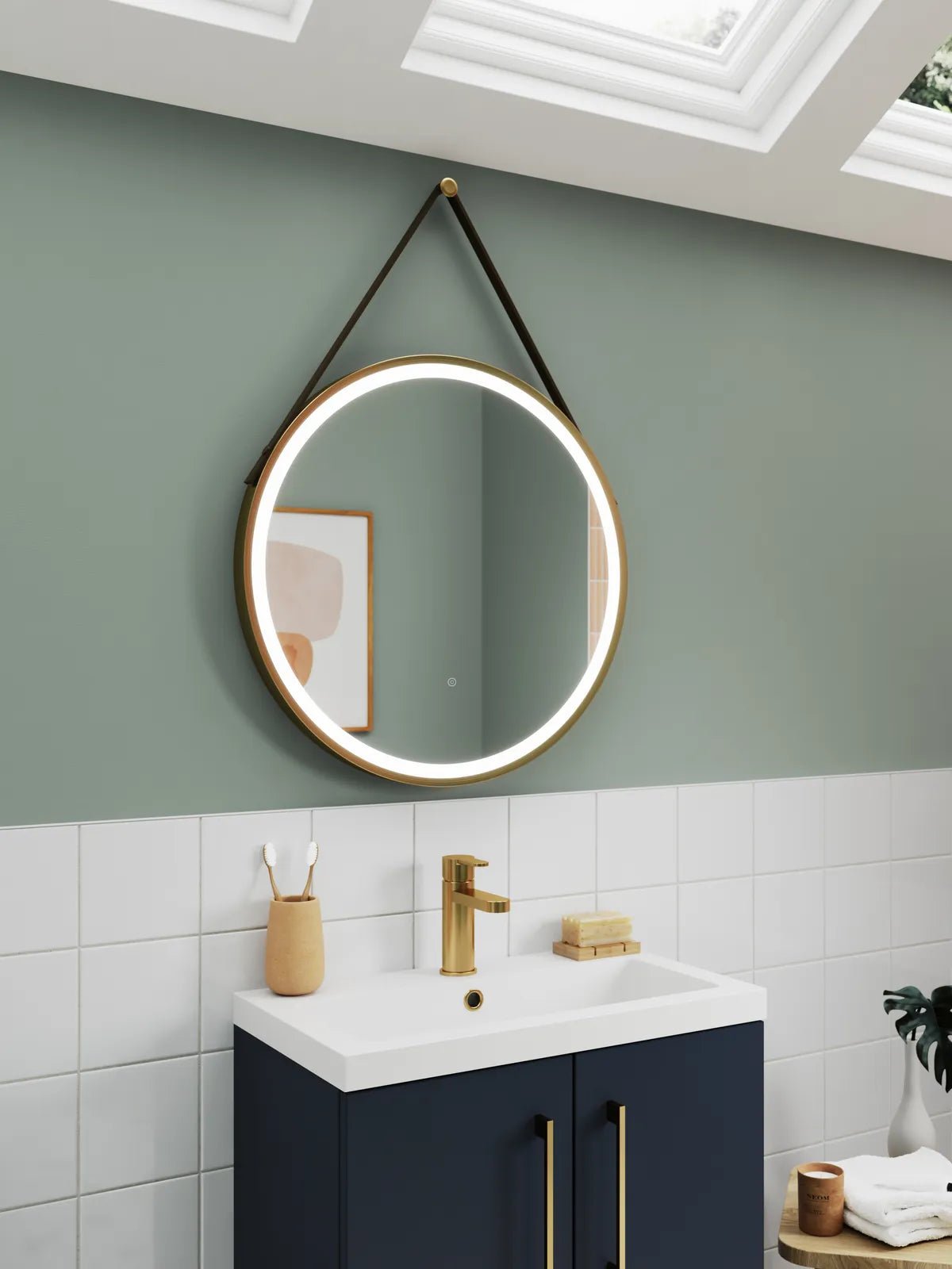 Hudson Reed 600mm Round Illuminated Mirror Brushed Brass