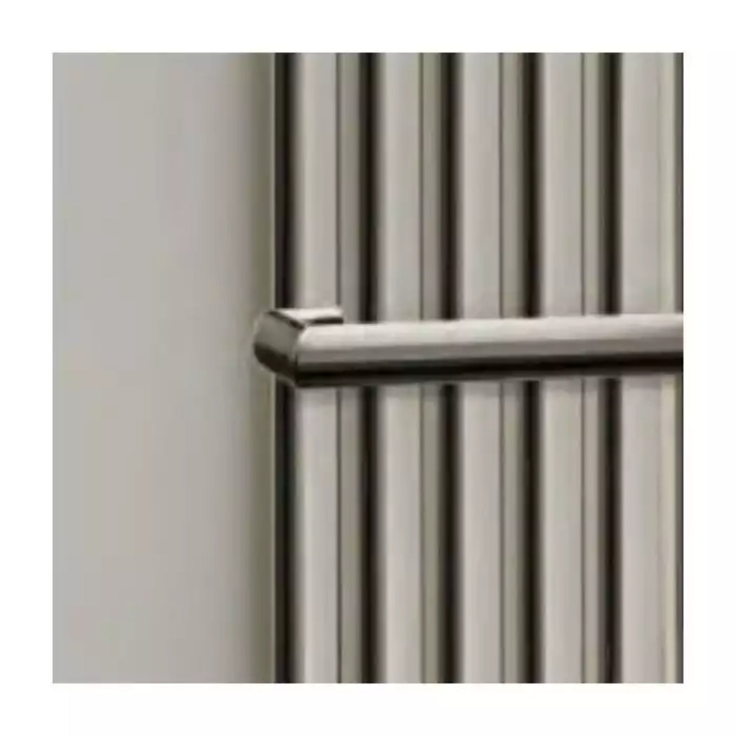 Kartell Aspen Radiator Towel Holder 450mm Chrome