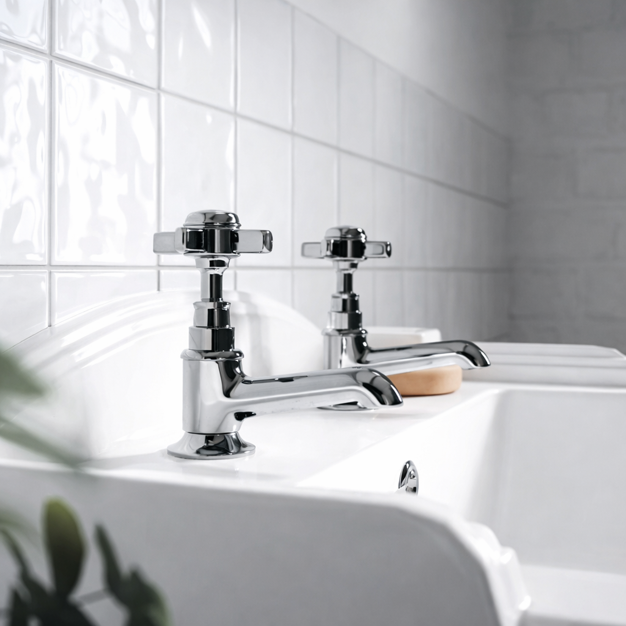 Nuie - Alderton Basin Taps - Chrome