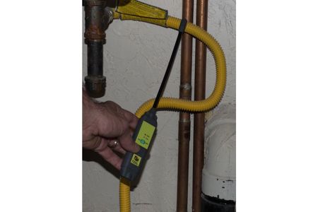 Test Products International Leak Detector with Flexineck 725L
