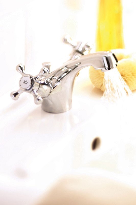 Methven Deva Tudor Brass and Resin Mono Basin Mixer Tap with Pop-Up Waste